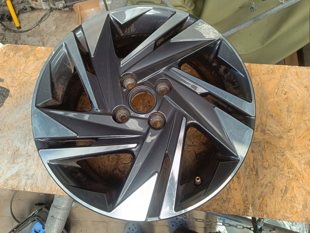 1x Alufelge 16 Zoll 6.0" 5x114.3 50ET Glanz Graphit 5291000200 Hyundai Bayon Mg FEL8061633643vi