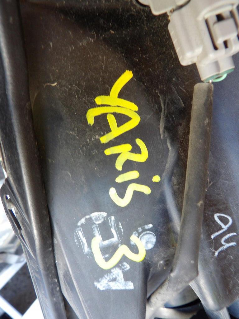 Frontscheinwerfer Toyota Yaris Links Scheinwerfer Headlight