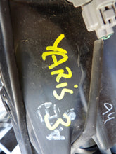 Load image into Gallery viewer, Frontscheinwerfer Toyota Yaris Links Scheinwerfer Headlight