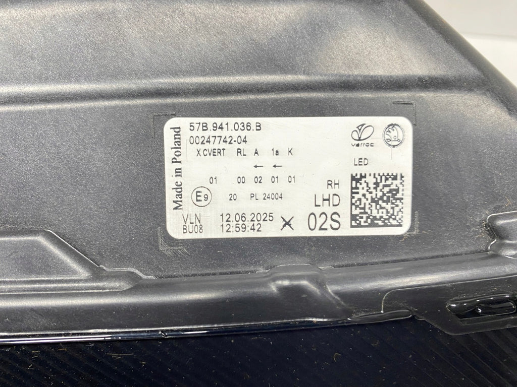 Frontscheinwerfer Skoda Karoq 57B941036 Rechts Scheinwerfer Headlight SCH6373746182tf