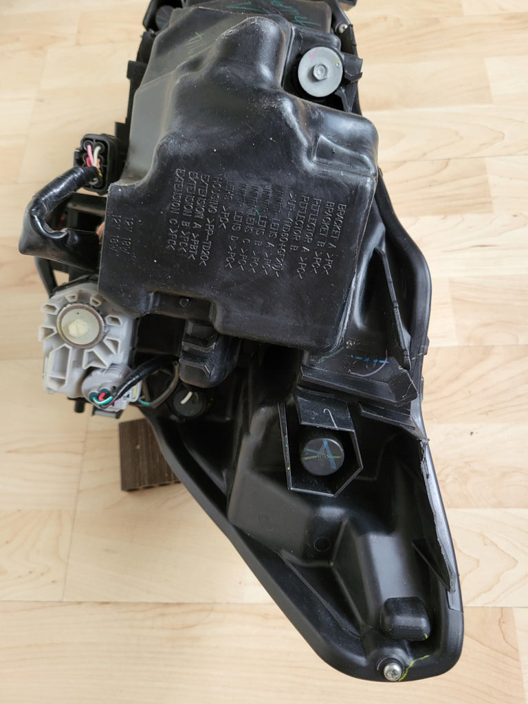 Frontscheinwerfer Mazda II D09K-51030K LED Rechts Scheinwerfer Headlight SCH4668837197jt