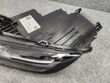 Laden Sie das Bild in den Galerie-Viewer, Frontscheinwerfer BMW 7 9879935-13 Links Scheinwerfer Headlight SCH6350735628ln