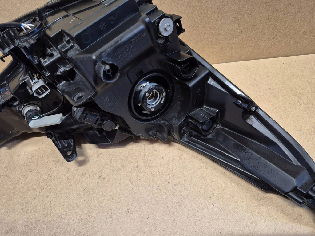Frontscheinwerfer Toyota Avensis Links Scheinwerfer Headlight SCH6640094832ce