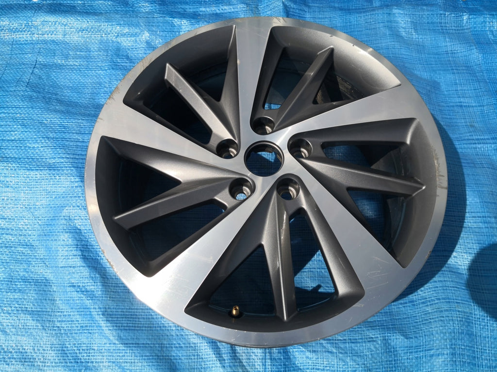 1x Alufelge 18 Zoll 7.5" 5x112 51ET Glanz Grau 5F0601025E Cupra Leon Mg FEL2794057124lw