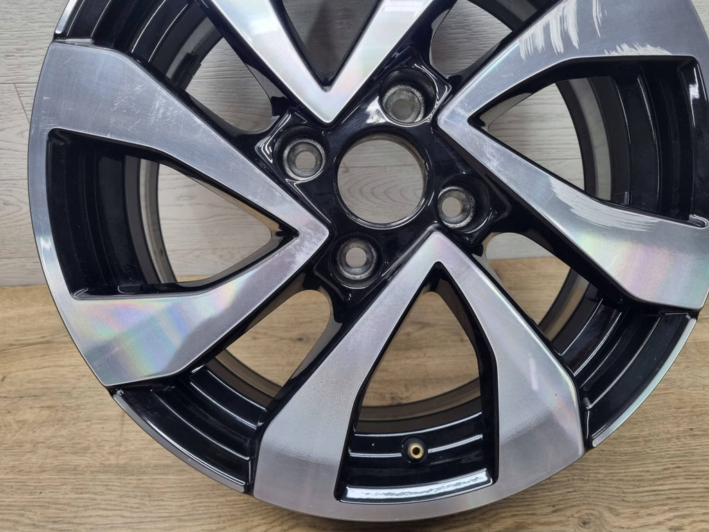 1x Alufelge 15 Zoll 5.5" 4x100 41ET Glanz Silber 1S0601025CE Mg Up Rim Wheel FEL3110646230mj