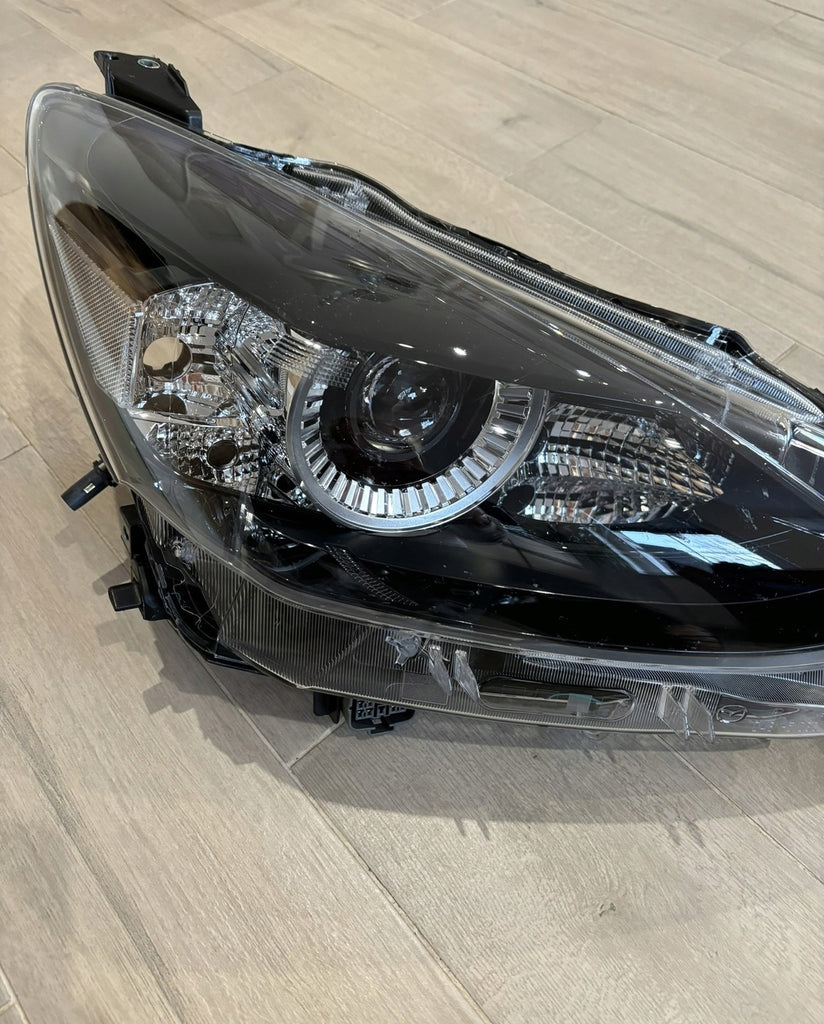 Frontscheinwerfer Mazda 2 D43N-51030 LED Rechts Scheinwerfer Headlight