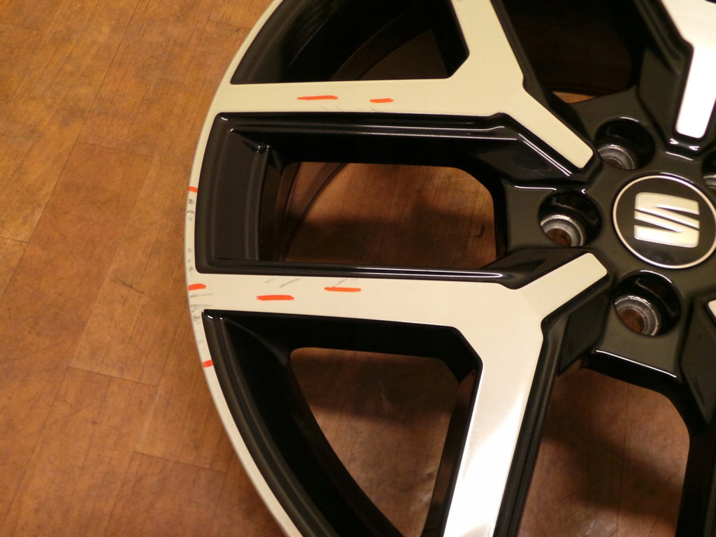 1x Alufelge 18 Zoll 7.0" 5x100 47ET Glanz Graphit 6F9601025B Seat Arona FEL8543518543dy