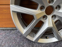 Laden Sie das Bild in den Galerie-Viewer, 1x Alufelge 18 Zoll 7.5&quot; 5x108 55ET Glanz Silber 31445568 Volvo Xc60 Ii