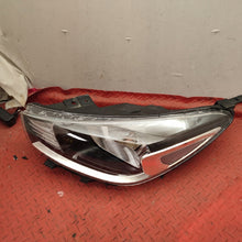 Laden Sie das Bild in den Galerie-Viewer, Frontscheinwerfer Kia Rio Links Scheinwerfer Headlight