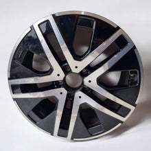 Load image into Gallery viewer, 1x Alufelge 18 Zoll 7.5&quot; 5x112 A2474012700 Mercedes-Benz Gla Rim Wheel