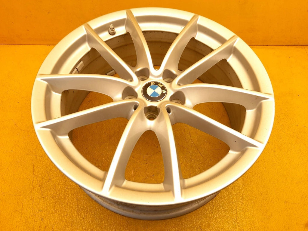 1x Alufelge 18 Zoll 7.0" 5x112 22ET Glanz Silber 6880047 BMW 5 G31 G30 Rim Wheel FEL3890165710uo