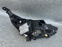 Laden Sie das Bild in den Galerie-Viewer, Frontscheinwerfer Hyundai I30 III 92101-G4100 Links Scheinwerfer Headlight SCH9694797262ip
