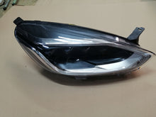 Laden Sie das Bild in den Galerie-Viewer, Frontscheinwerfer Ford Fiesta L1BB-13E014-GC Rechts Scheinwerfer Headlight SCH6398649138iw