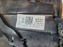 Load image into Gallery viewer, Frontscheinwerfer VW T-Roc 2GA941005B Ein Stück (Rechts oder Links) Headlight SCH2099102190ck