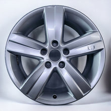 Load image into Gallery viewer, 1x Alufelge 17 Zoll 7.0&quot; 5x112 47ET Glanz Silber 1T0601025T VW Touran Golf