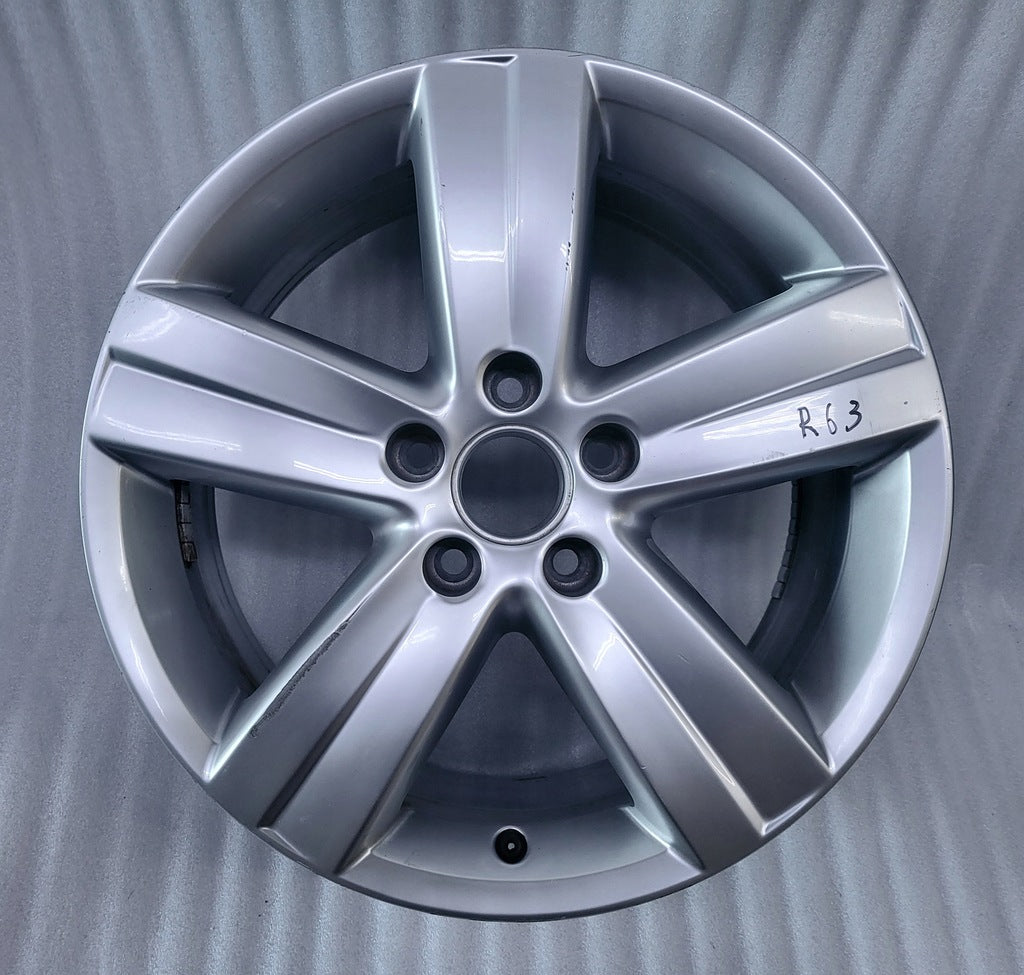 1x Alufelge 17 Zoll 7.0" 5x112 47ET Glanz Silber 1T0601025T VW Touran Golf FEL8560854390rl