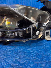 Laden Sie das Bild in den Galerie-Viewer, Frontscheinwerfer Mazda 6 Gj Rechts Scheinwerfer Headlight SCH5522044619ql