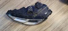Laden Sie das Bild in den Galerie-Viewer, Frontscheinwerfer Audi A3 8V0941043E 2016-2020R Xenon Links Headlight