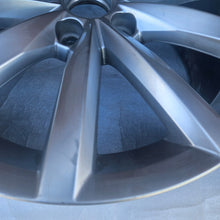 Laden Sie das Bild in den Galerie-Viewer, 1x Alufelge 17 Zoll 7.0" 5x112 34ET Glanz Silber 5N0601025AN VW Tiguan Rim Wheel FEL6836723591sk