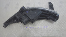 Load image into Gallery viewer, Frontscheinwerfer Renault Zoe 260109891R Rechts Scheinwerfer Headlight SCH1220441796sx