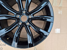 Laden Sie das Bild in den Galerie-Viewer, 1x Alufelge 18 Zoll 7.0" 5x112 45ET 2GA601025L- VW T-Roc Rim Wheel FEL7824835380il