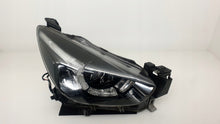 Laden Sie das Bild in den Galerie-Viewer, Frontscheinwerfer Mazda 2 Dj D43N-51030 LED Rechts Scheinwerfer Headlight