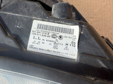 Laden Sie das Bild in den Galerie-Viewer, Frontscheinwerfer Skoda Superb III 3V1941016B Rechts Scheinwerfer Headlight
