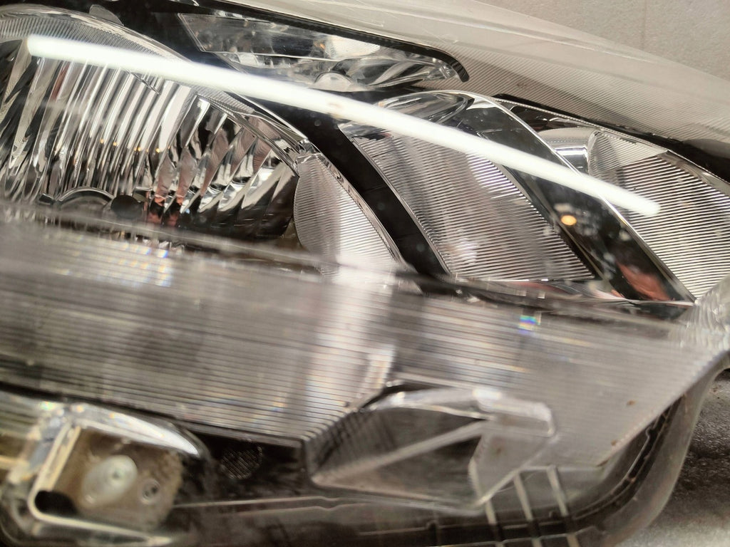 Frontscheinwerfer Mitsubishi Space Star Ein Satz Scheinwerfer Headlight SCH9211591055od