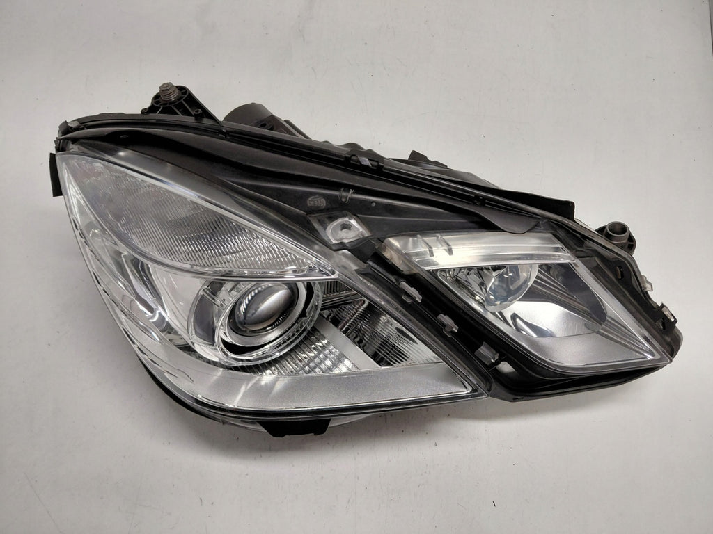 Frontscheinwerfer Mercedes-Benz W212 A2128201961 A2128205061 Xenon Ein Satz SCH8759104826ls