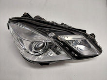 Laden Sie das Bild in den Galerie-Viewer, Frontscheinwerfer Mercedes-Benz W212 A2128201961 A2128205061 Xenon Ein Satz SCH8759104826ls