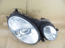 Load image into Gallery viewer, Frontscheinwerfer Mercedes-Benz W211 A0038205826 5DF008704 Rechts Headlight SCH5054049421ru