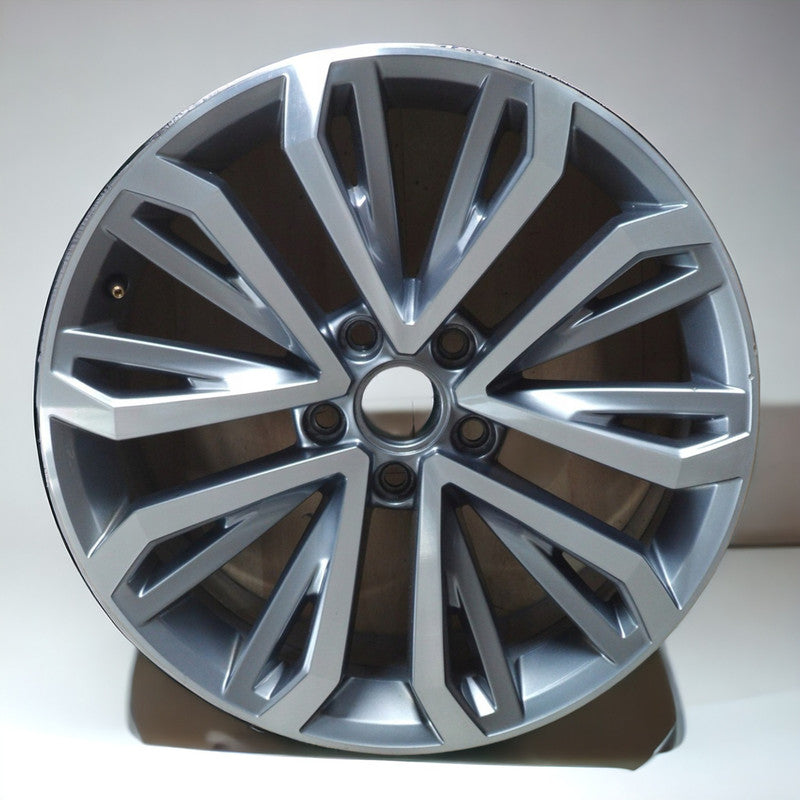 1x Alufelge 18 Zoll 7.0" 5x112 45ET Glanz Grau 2GA601025 Mg T-Roc Rim Wheel