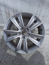 Laden Sie das Bild in den Galerie-Viewer, 1x Alufelge 17 Zoll 7.0&quot; 5x108 40,5ET 31471309 Volvo S60 V60 Rim Wheel