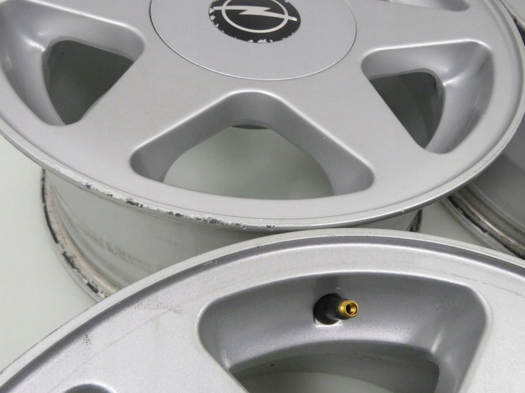 4x Alufelge 15 Zoll 7.0" 5x110 33ET Glanz Silber KBA42428 Opel Vectra Rim Wheel FEL7226772346am