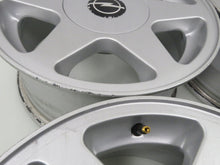 Laden Sie das Bild in den Galerie-Viewer, 4x Alufelge 15 Zoll 7.0" 5x110 33ET Glanz Silber KBA42428 Opel Vectra Rim Wheel FEL7226772346am