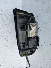 Load image into Gallery viewer, Frontscheinwerfer VW Sharan 0301182272 7M3941016AE Rechts Scheinwerfer Headlight