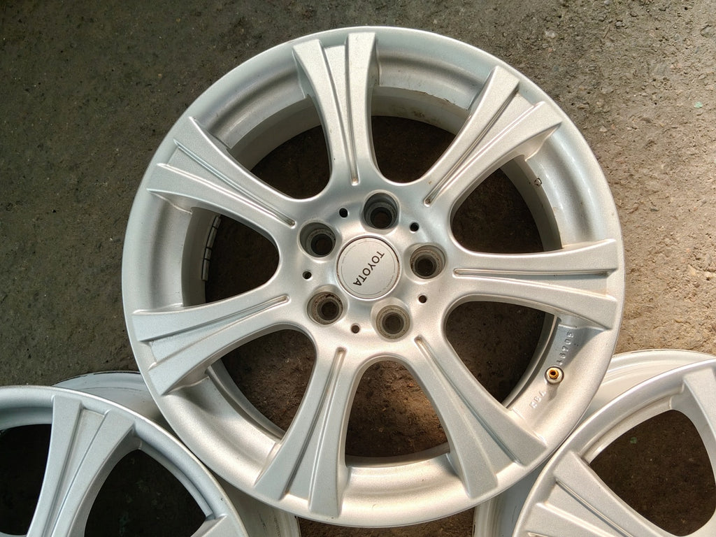 4x Alufelge 17 Zoll 7.0" 5x114.3 39ET Glanz Silber RC15-707 Toyota I Rim Wheel FEL4025690161hd