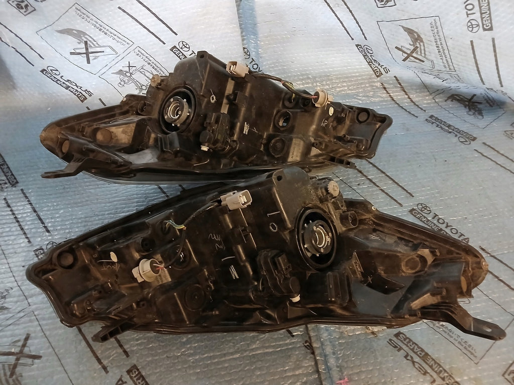 Frontscheinwerfer Toyota 10100-BA06K Links Scheinwerfer Headlight