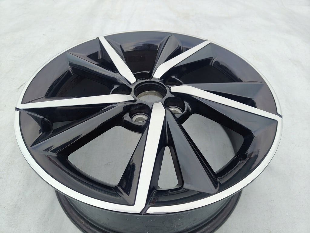 1x Alufelge 17 Zoll 7.0" 5x114.3 50ET -PW457-02001 Toyota Corolla Rim Wheel