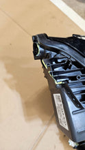 Laden Sie das Bild in den Galerie-Viewer, Frontscheinwerfer Volvo I 80000401 LED Links Scheinwerfer Headlight SCH9380564446ba