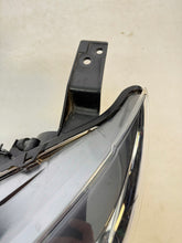 Laden Sie das Bild in den Galerie-Viewer, Frontscheinwerfer Mazda Cx3 D10E-51040 Links Scheinwerfer Headlight SCH3215066628wp