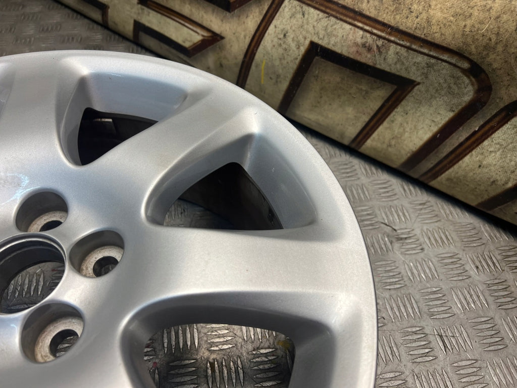 1x Alufelge 17 Zoll 7.0" 5x100 45ET 42611-05260 Toyota Avensis Rim Wheel FEL8297577975sp