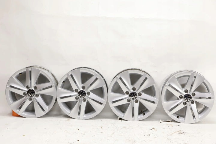 4x Alufelge 16 Zoll 7.0" 5x112 48ET Matt 5H0601025 VW Golf Viii Rim Wheel FEL2662623454sv