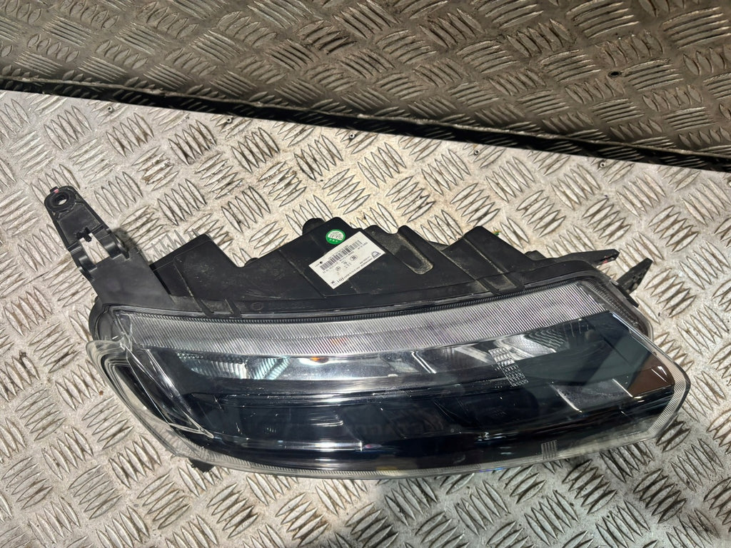 Frontscheinwerfer Dacia Spring 266008993R LED Rechts Scheinwerfer Headlight SCH8449040279rj