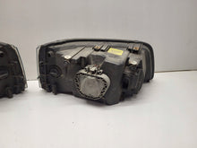 Load image into Gallery viewer, Frontscheinwerfer VW Transporter 7H1941015J 0301191301 Ein Satz Headlight SCH3069036294vi