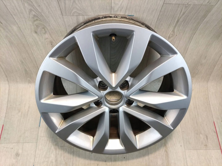 1x Alufelge 17 Zoll 5C0601025F VW Beetle Rim Wheel FEL8070753586di