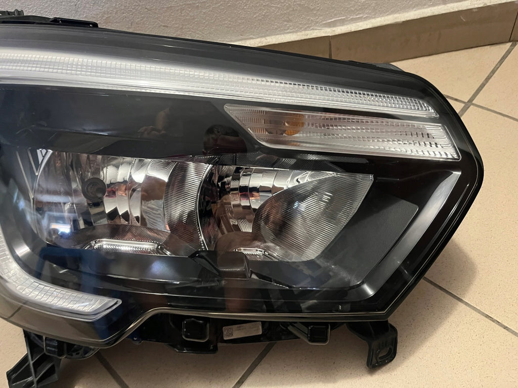 Frontscheinwerfer Renault Master 260105567R Rechts Scheinwerfer Headlight