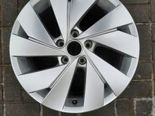 Load image into Gallery viewer, 1x Alufelge 17 Zoll 7.0" 5x112 51ET 5H0601025C VW Golf Rim Wheel FEL3485855781rh
