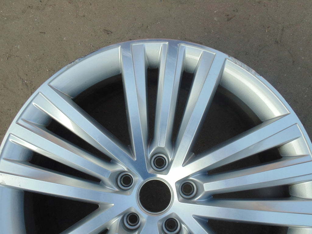 1x Alufelge 19 Zoll 8.0" 5x112 44ET 3V0601025G Skoda Superb Ii Rim Wheel