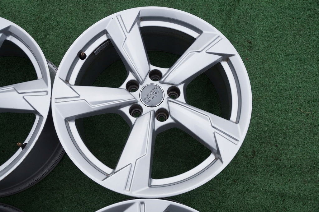 4x Alufelge 18 Zoll 8.0" 5x112 39ET Glanz Silber 4K0601025D Audi A6 C8 Rim Wheel FEL1045352102ps